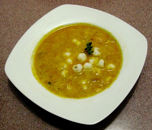 Mote pata, sopa tradicional de mote con cerdo